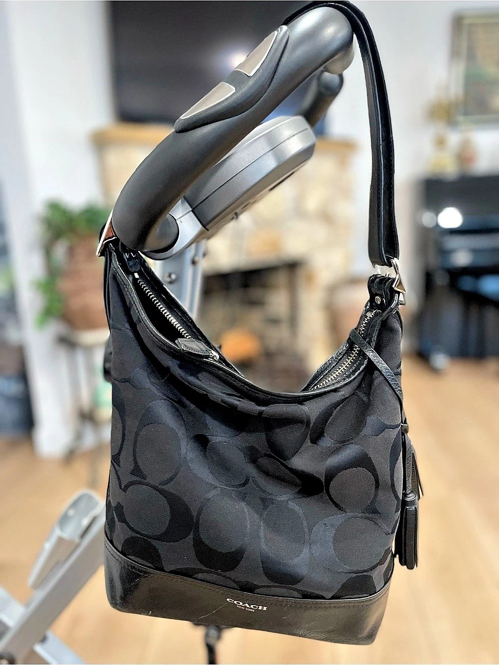 Coach Soho Lynn Signature Jacquard Hobo Black Bag Vintage